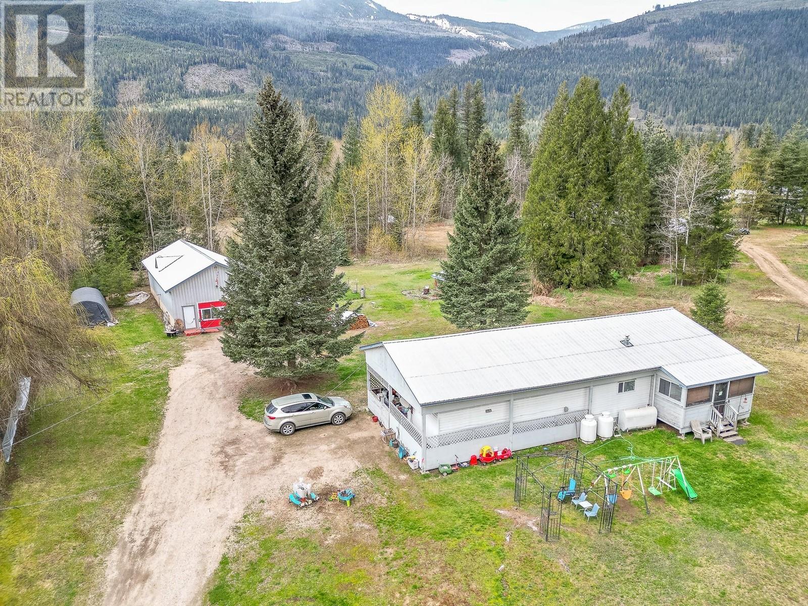 3953 Malakwa Road, Malakwa, British Columbia  V0E 2J0 - Photo 43 - 10338176