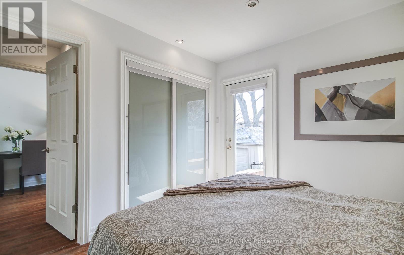 19 Southvale Drive, Toronto, Ontario  M4G 1G1 - Photo 18 - C11999729