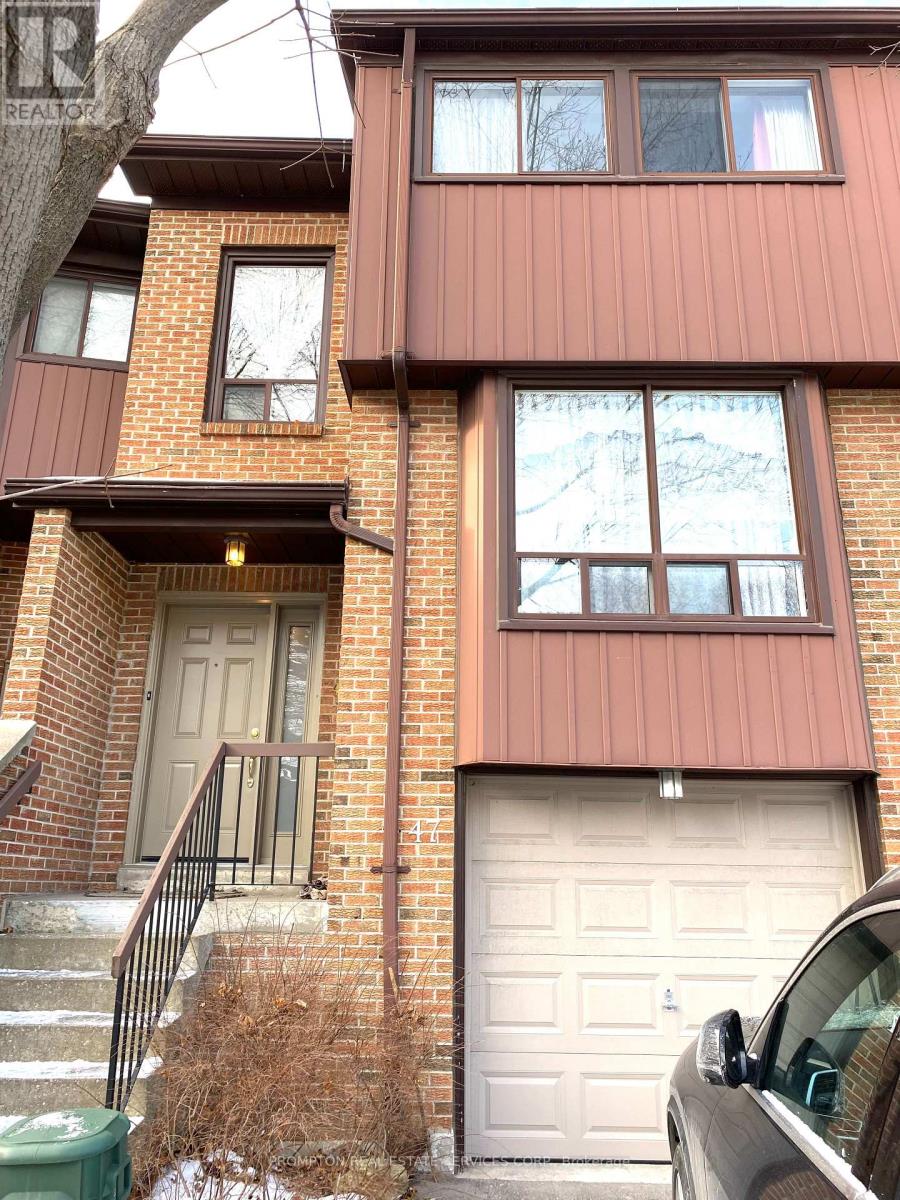 47 Wagon Trailway, Toronto, Ontario  M2J 4V4 - Photo 1 - C12105157