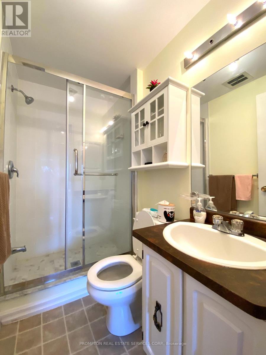 47 Wagon Trailway, Toronto, Ontario  M2J 4V4 - Photo 13 - C12105157