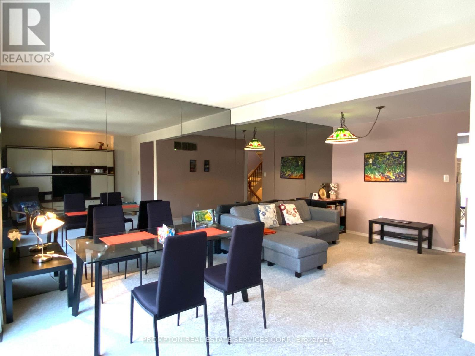 47 Wagon Trailway, Toronto, Ontario  M2J 4V4 - Photo 3 - C12105157