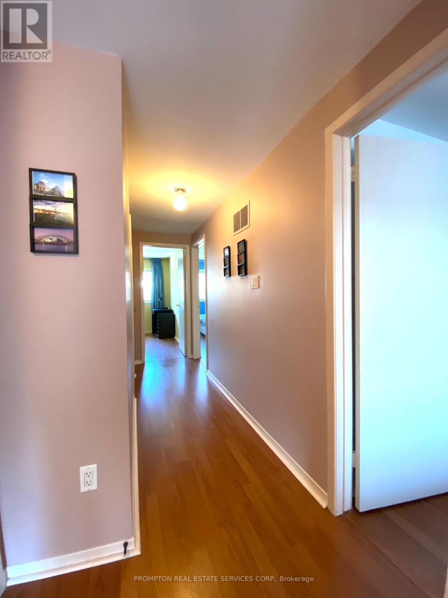 47 Wagon Trailway, Toronto, Ontario  M2J 4V4 - Photo 7 - C12105157