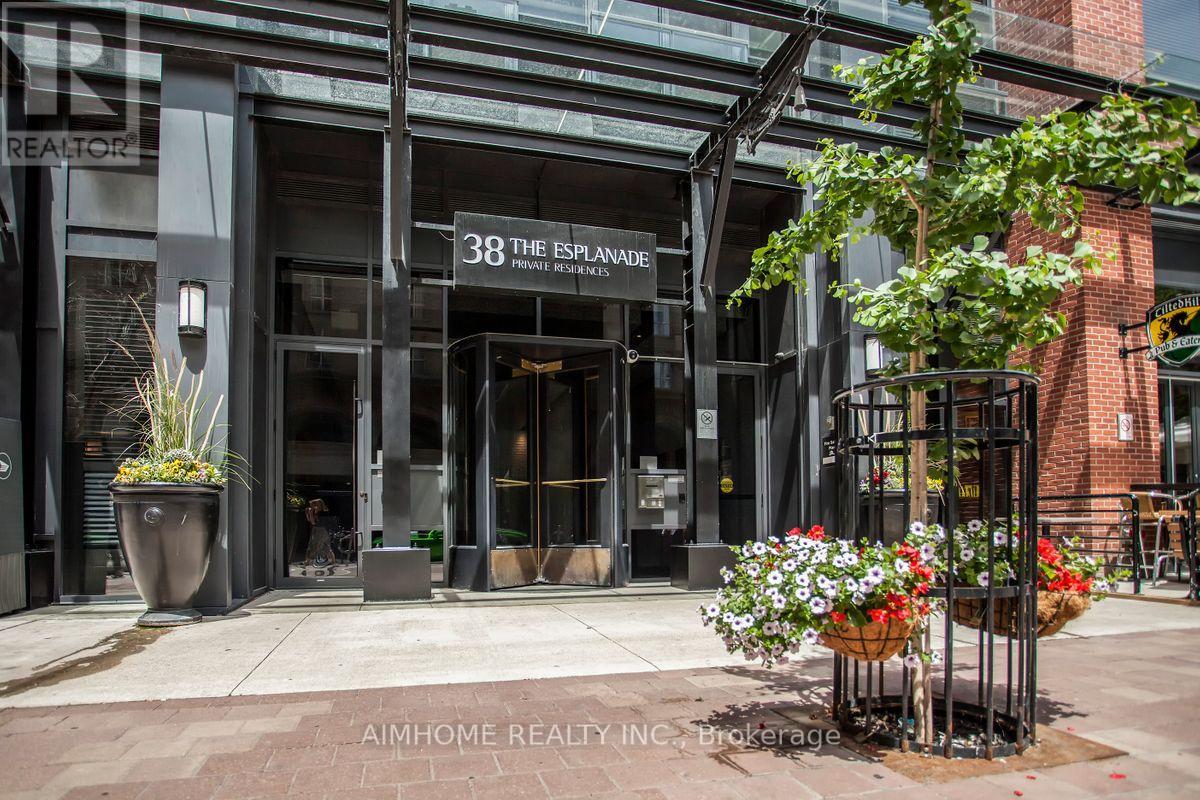 1303 - 38 The Esplanade, Toronto, Ontario  M5E 1A5 - Photo 2 - C12105184