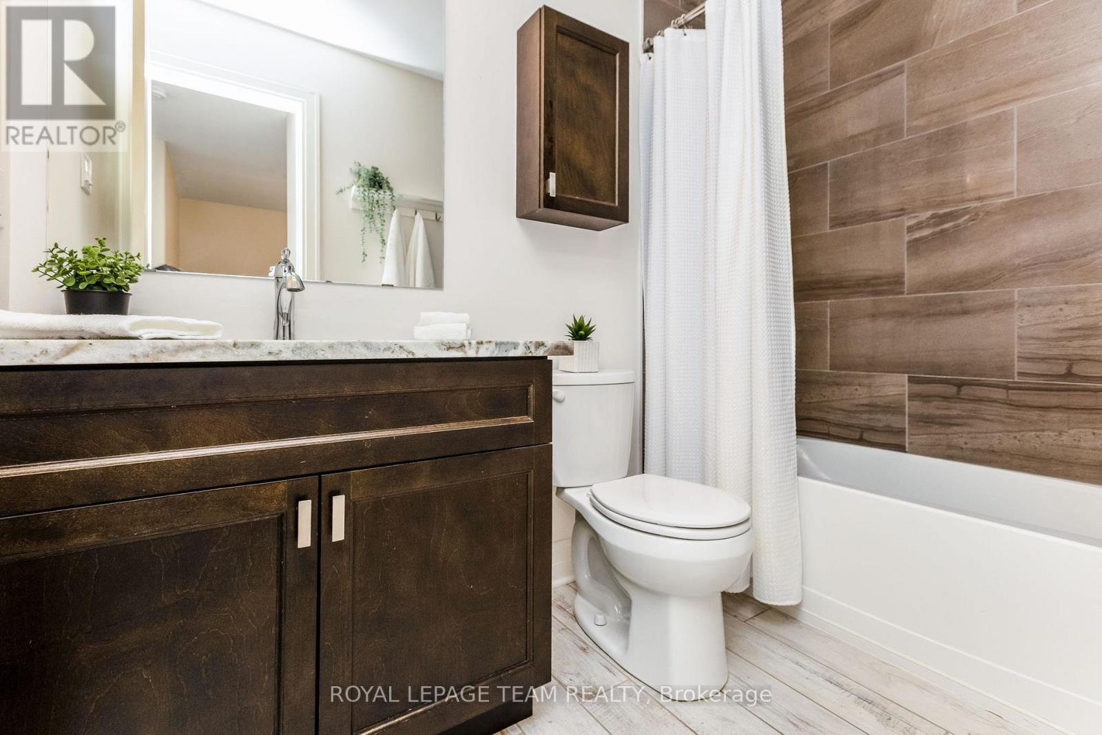121 Woodhurst Crescent, Ottawa, Ontario  K2S 0T4 - Photo 32 - X12105171