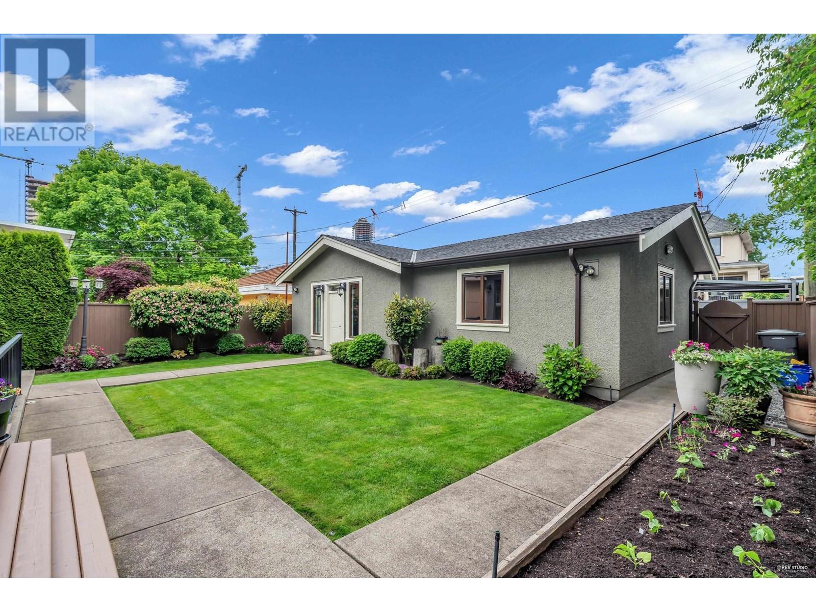283 W 45th Avenue, Vancouver, British Columbia  V5Y 2W3 - Photo 8 - R2992658