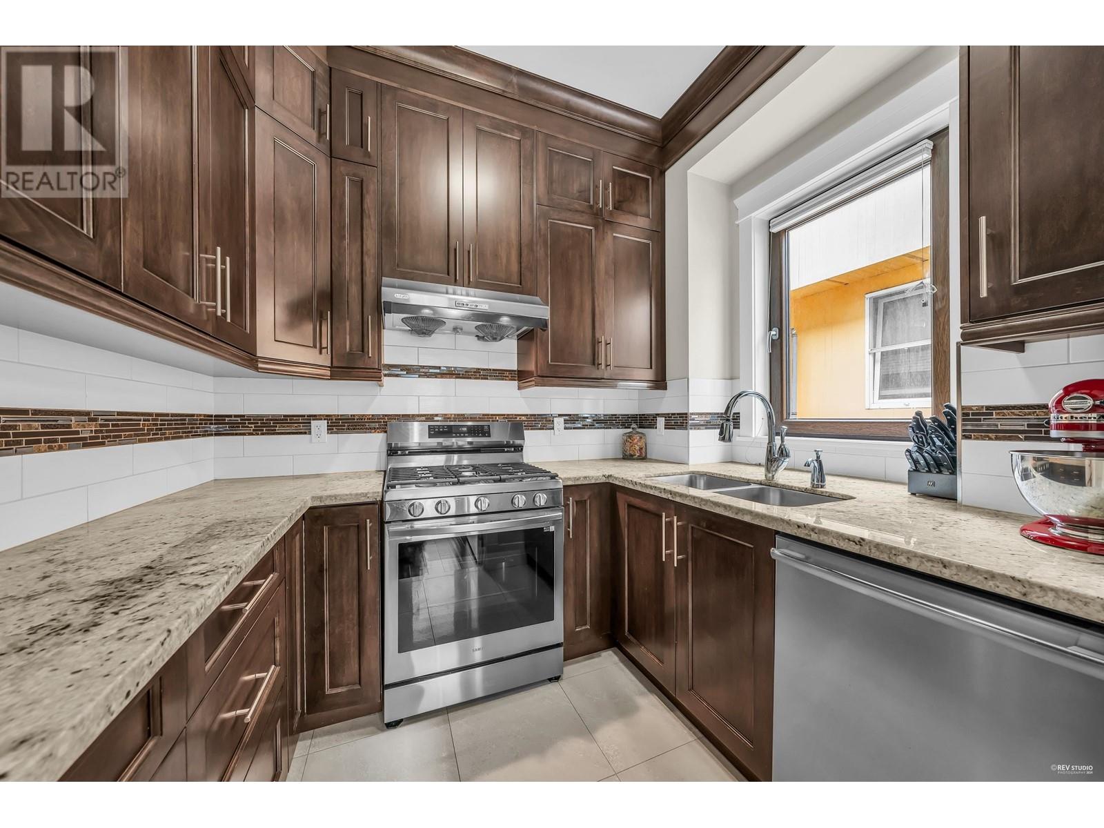 283 W 45th Avenue, Vancouver, British Columbia  V5Y 2W3 - Photo 36 - R2992658