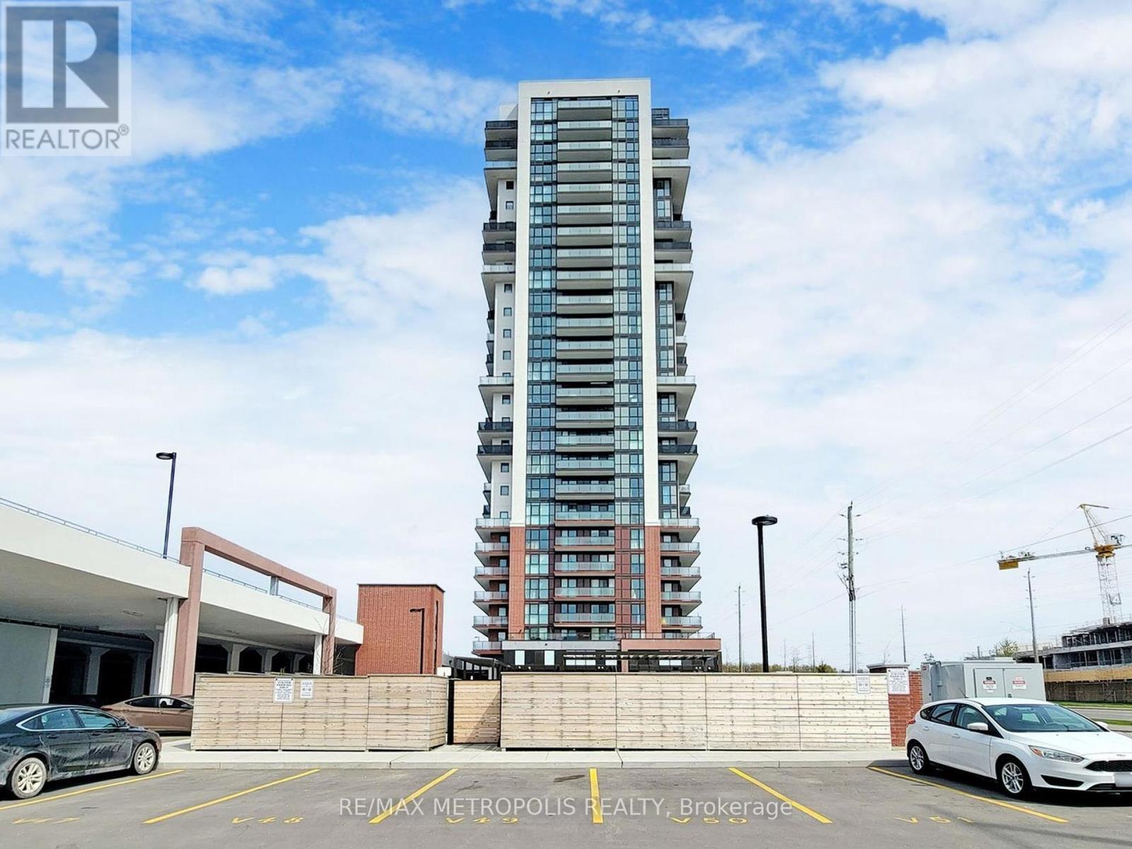 Property at 2020 - 2550 SIMCOE STREET N image 2