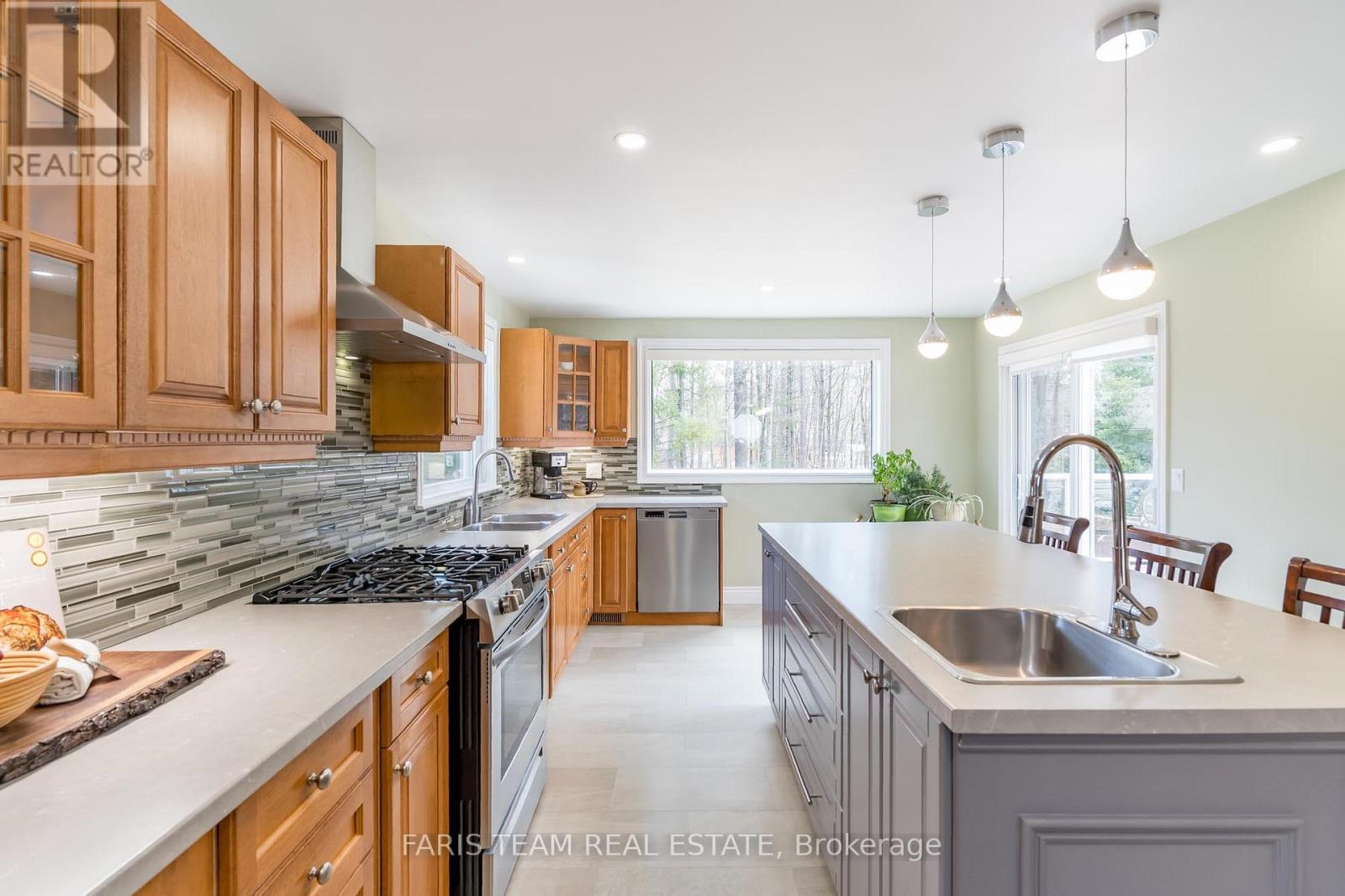 Property at 63 BAILEY CRESCENT image 4