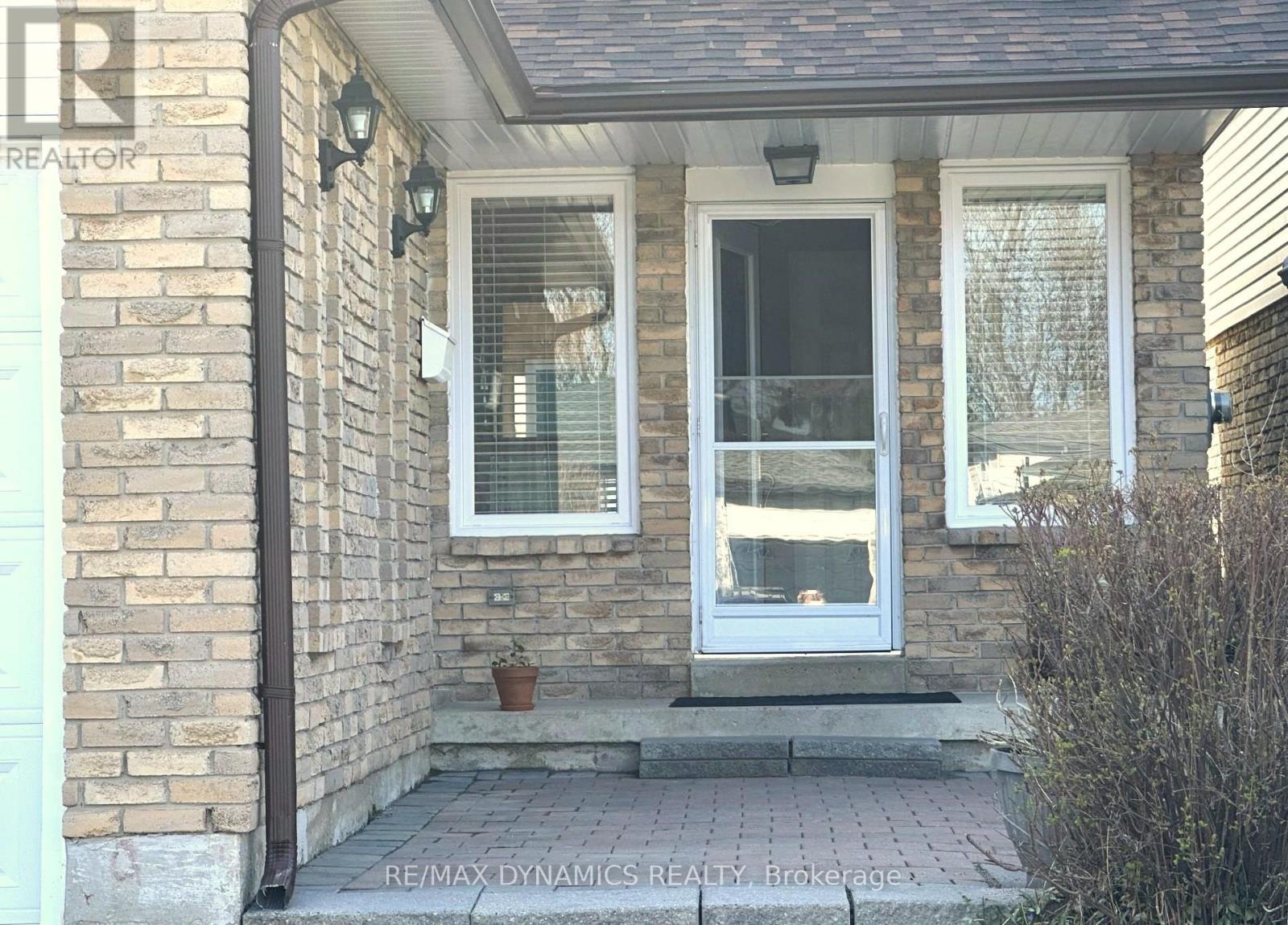 Property at 2359 MALCOLM CRESCENT image 4