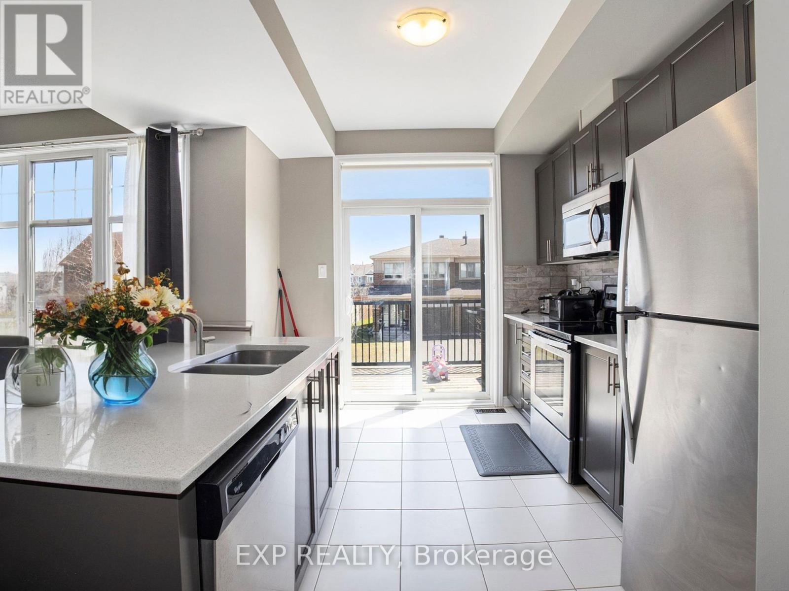 630 Lauraleaf Crescent, Ottawa, Ontario  K2J 6G9 - Photo 7 - X12104689