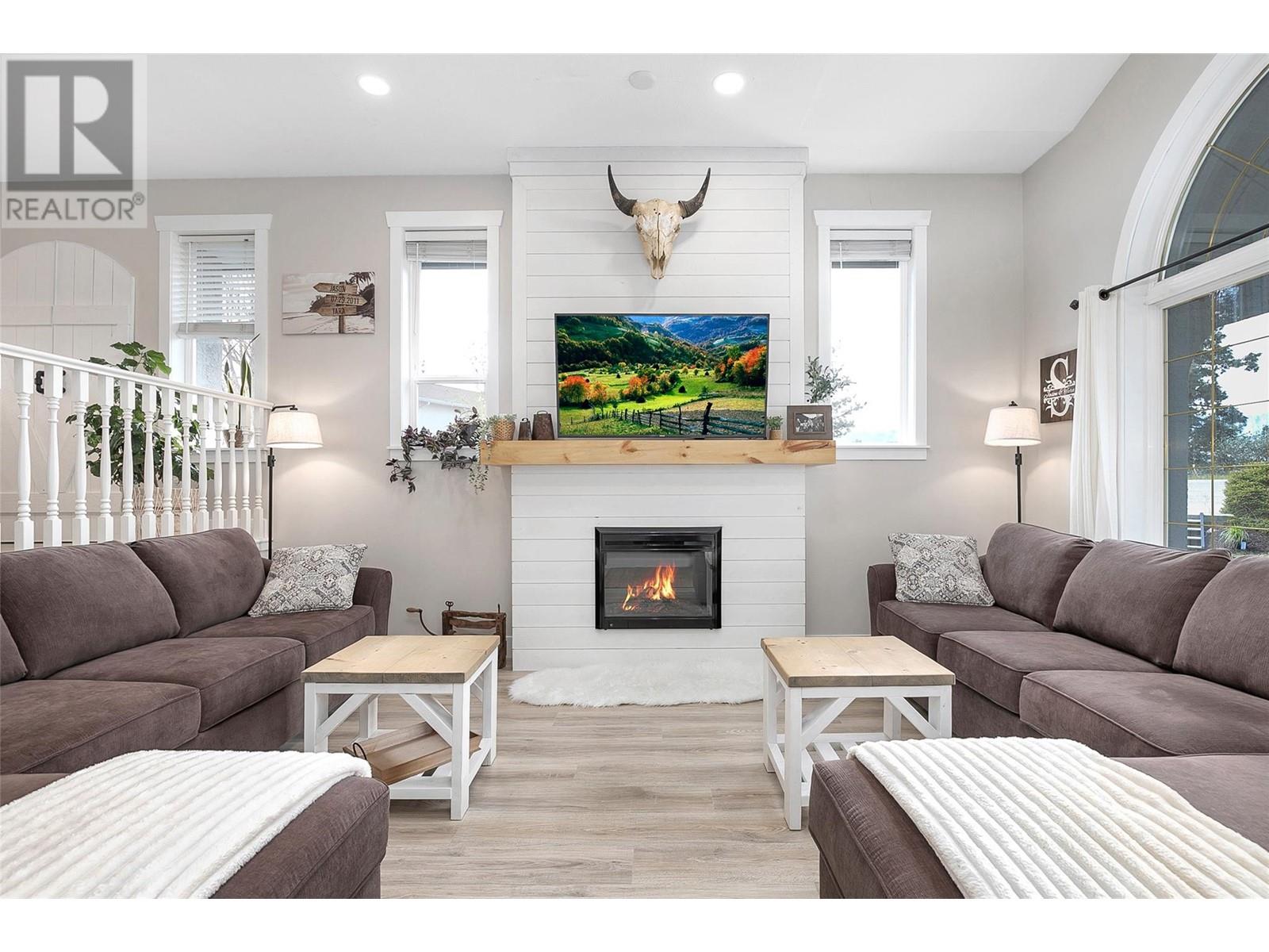 1859 Klondike Court, Lake Country, British Columbia  V4V 1P2 - Photo 2 - 10344761