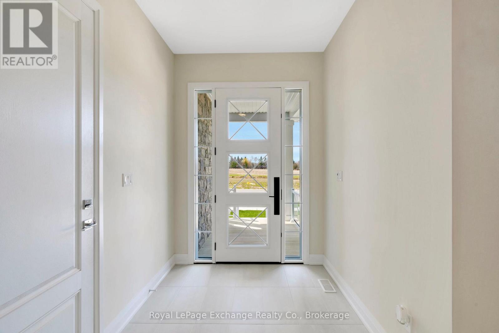 131 Inverness Street N, Kincardine, Ontario  N2Z 2Z4 - Photo 8 - X12105272