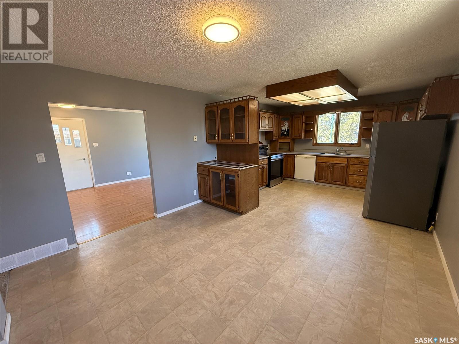 29 Noble Crescent, Saskatoon, Saskatchewan  S7K 1B8 - Photo 7 - SK003515