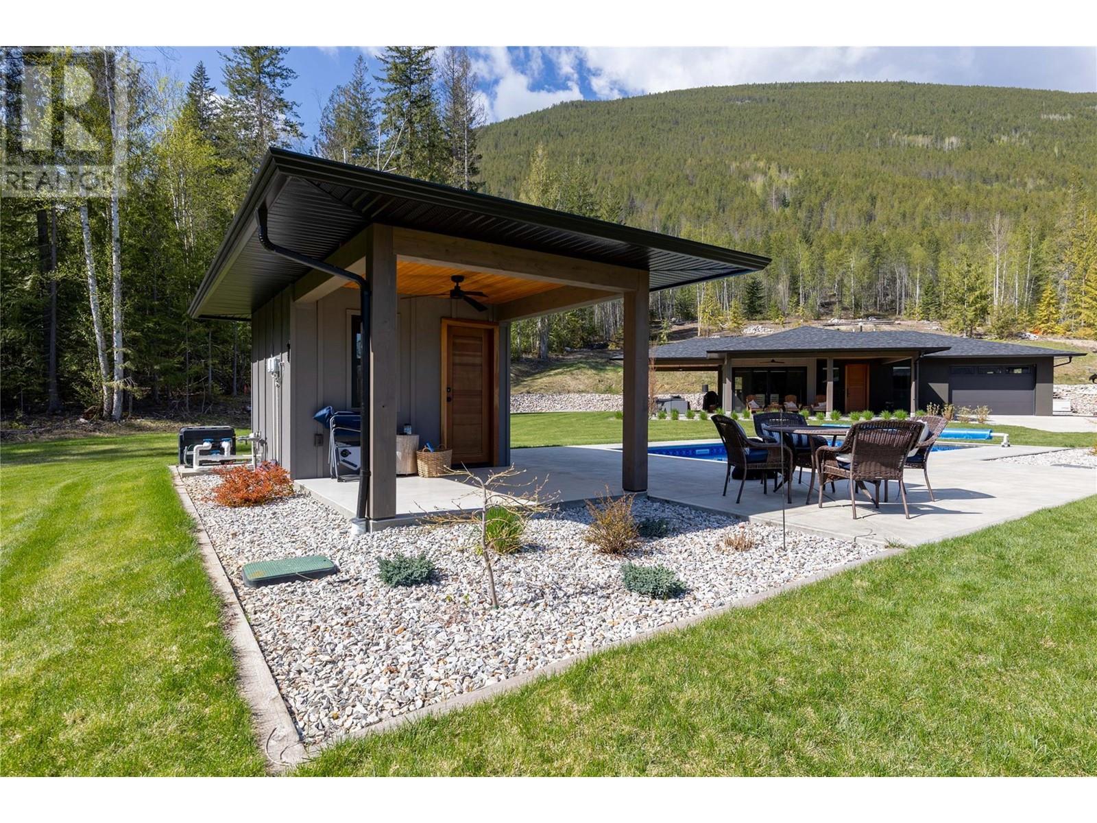 6400 1 Avenue Nw, Salmon Arm, British Columbia  V1E 3B2 - Photo 41 - 10345064
