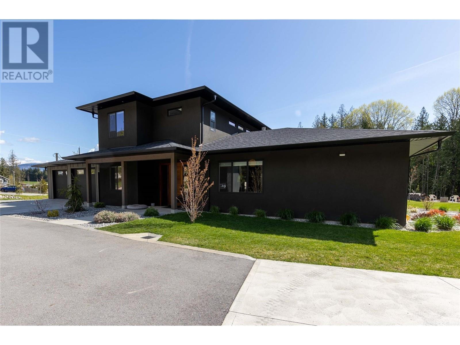 6400 1 Avenue Nw, Salmon Arm, British Columbia  V1E 3B2 - Photo 18 - 10345064