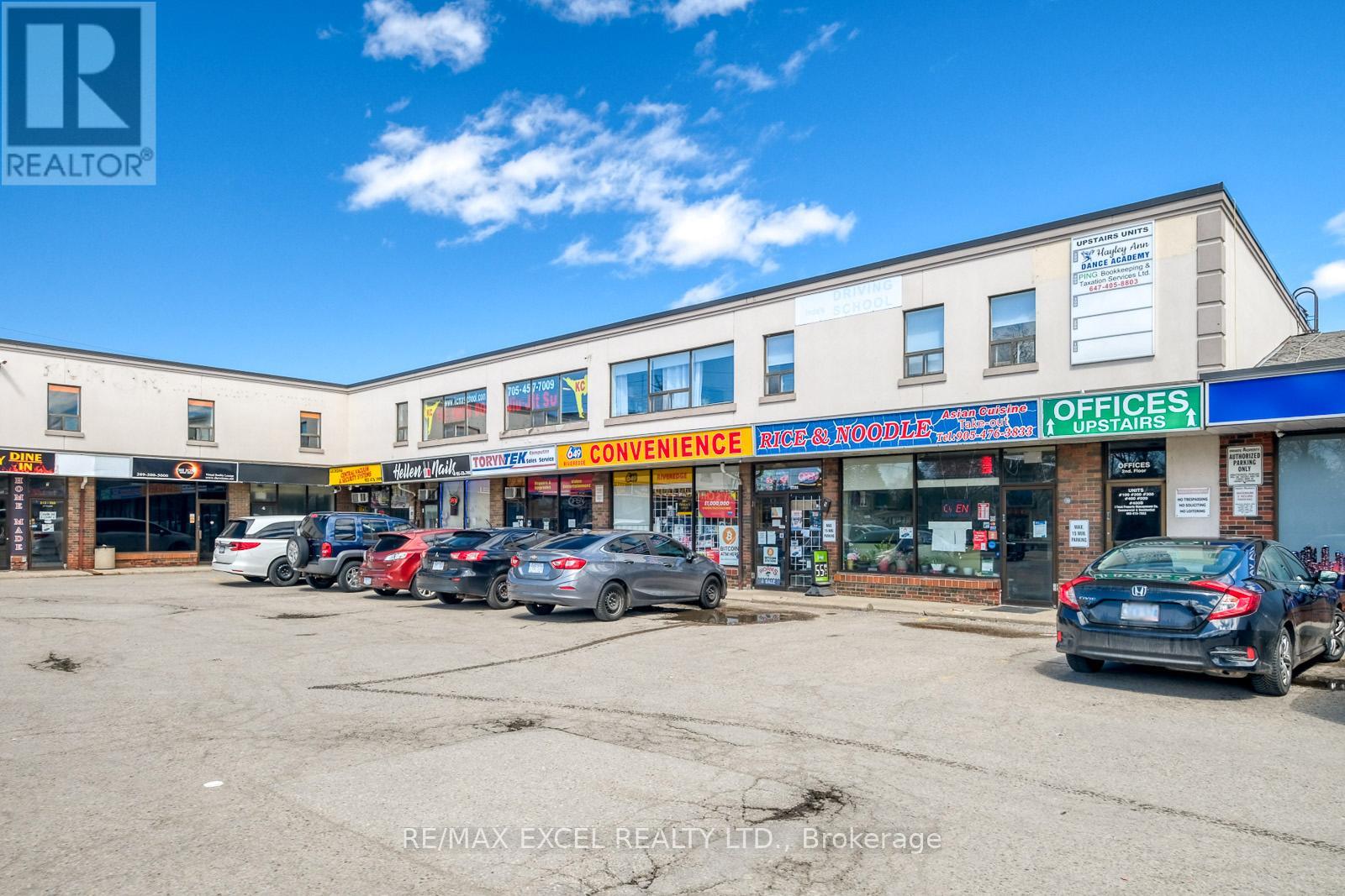 9 - 213 The Queensway Road S, Georgina, Ontario  L4P 2A7 - Photo 2 - N12105320