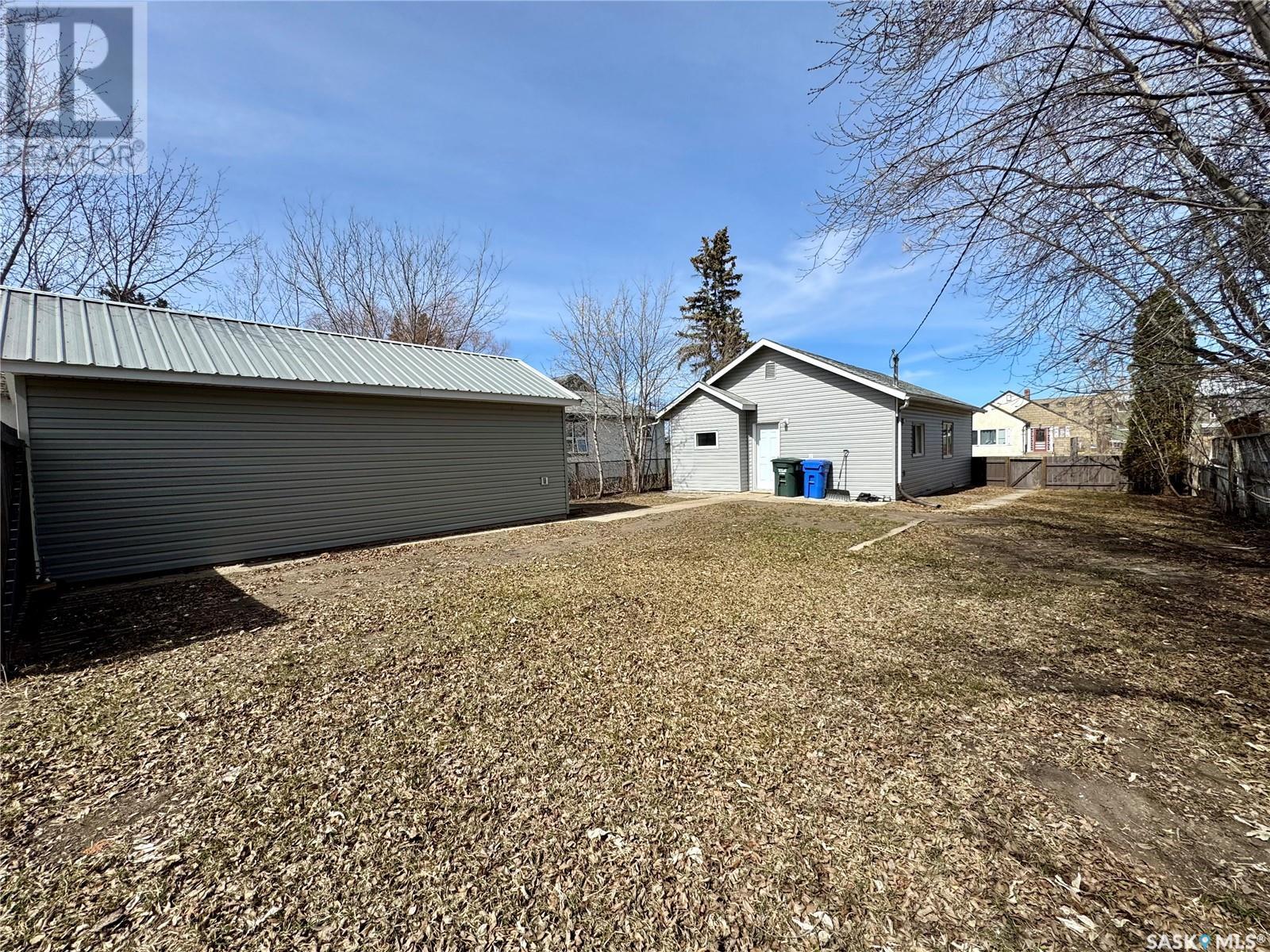 211 9th Street E, Prince Albert, Saskatchewan  S6V 0X7 - Photo 12 - SK003724