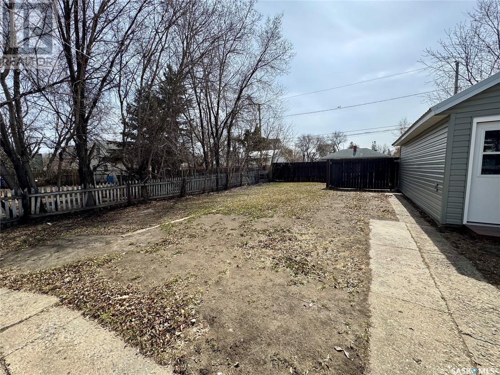 211 9th Street E, Prince Albert, Saskatchewan  S6V 0X7 - Photo 13 - SK003724