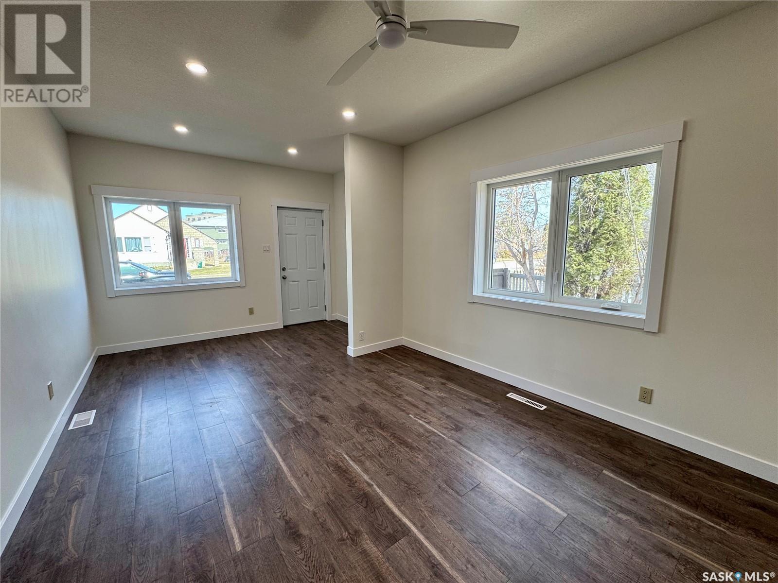 211 9th Street E, Prince Albert, Saskatchewan  S6V 0X7 - Photo 7 - SK003724