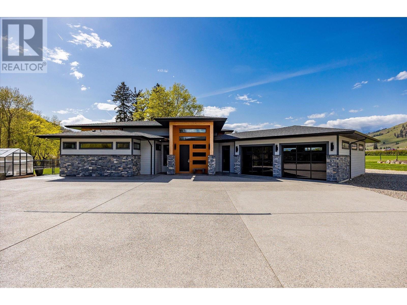 7260 Highway 6, coldstream, British Columbia