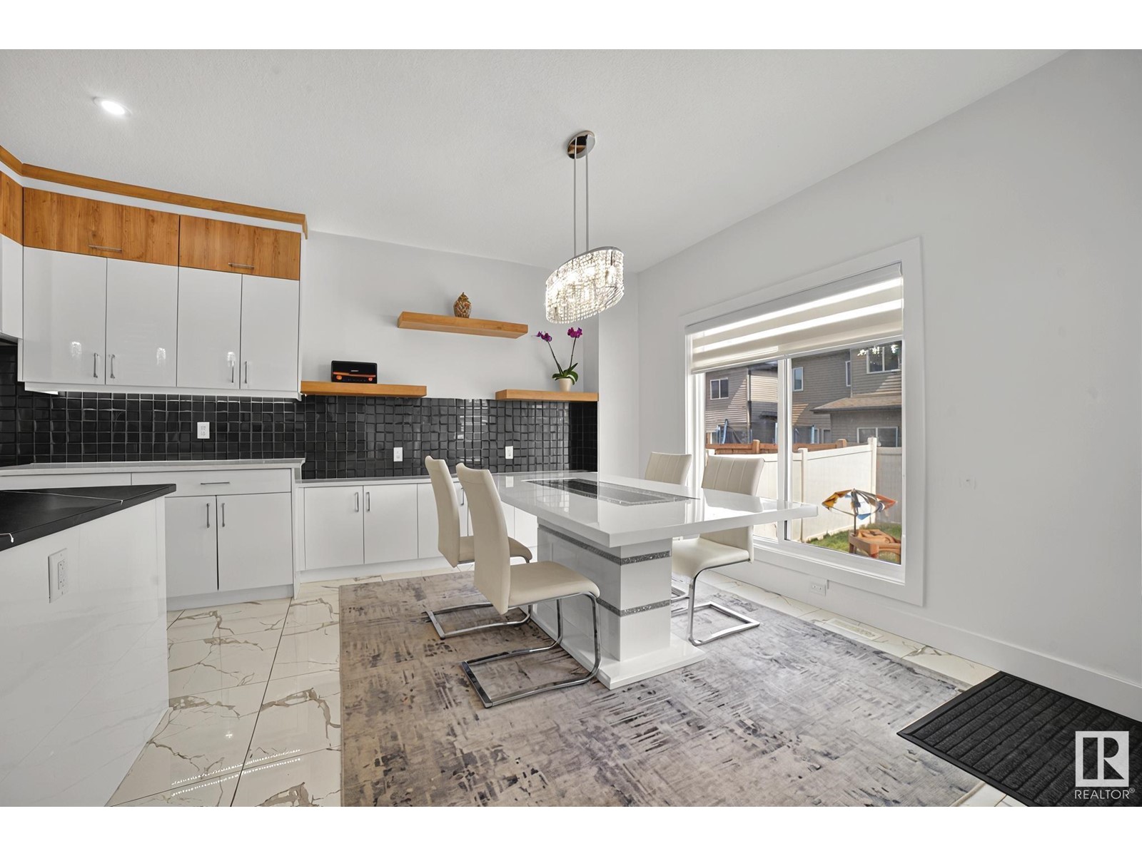 Property at 15023 15 ST NW image 3