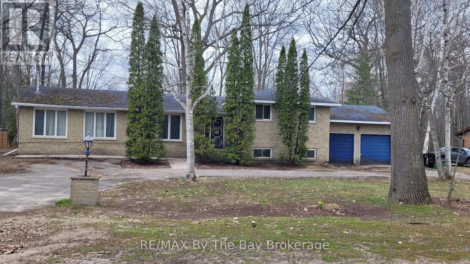 Property at 86 WHITE BIRCH WAY image 1