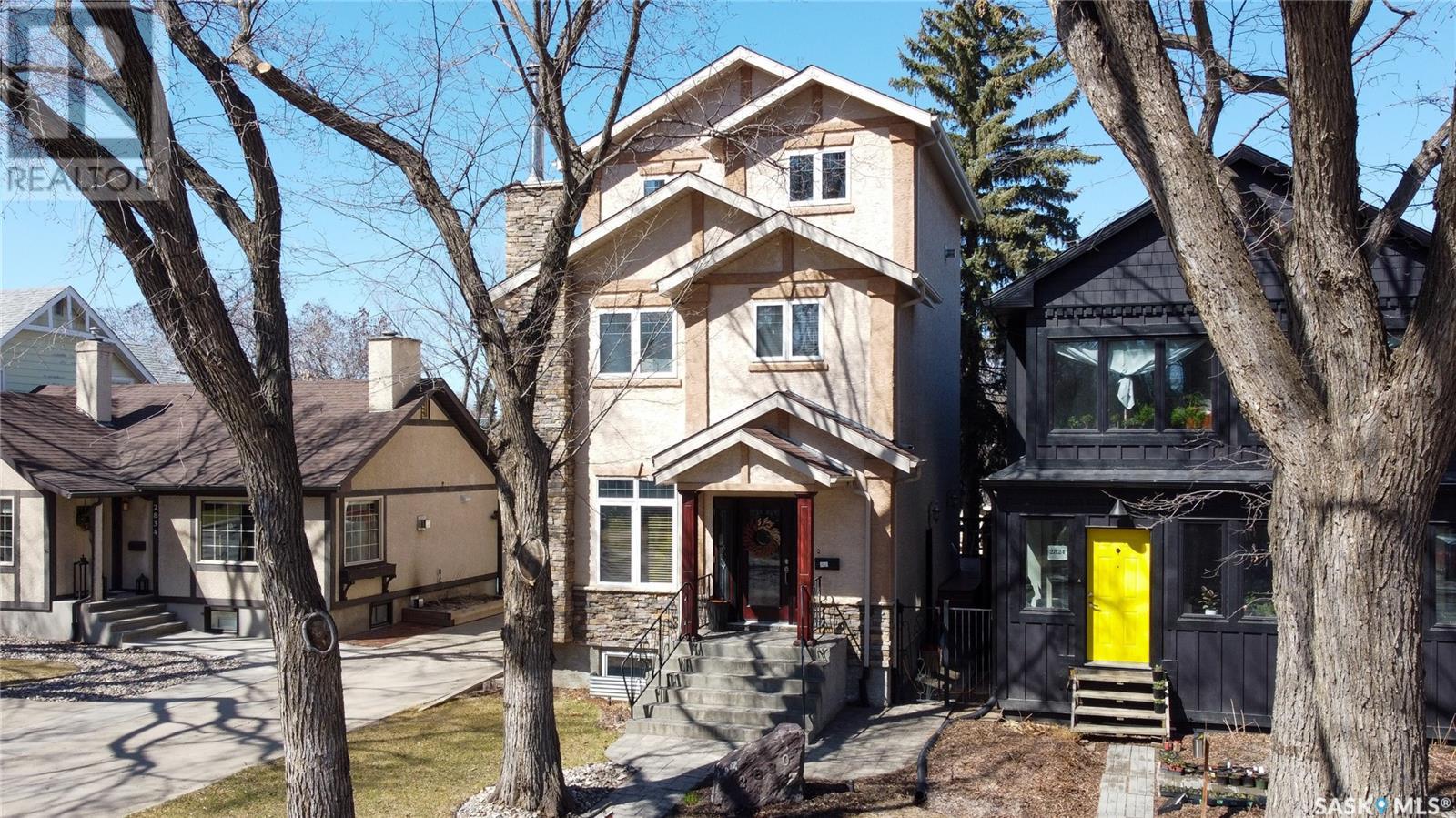 Property at 2830 Regina AVENUE image 1