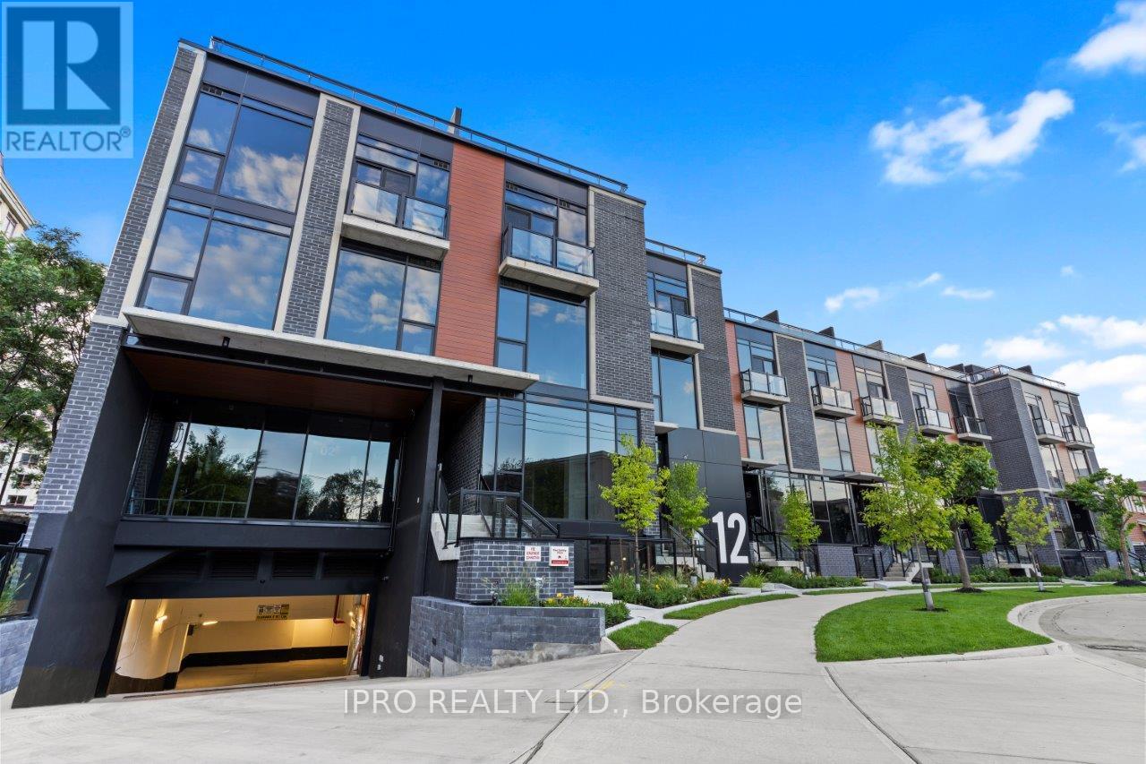 25 - 12 DERVOCK CRESCENT, Toronto, Ontario