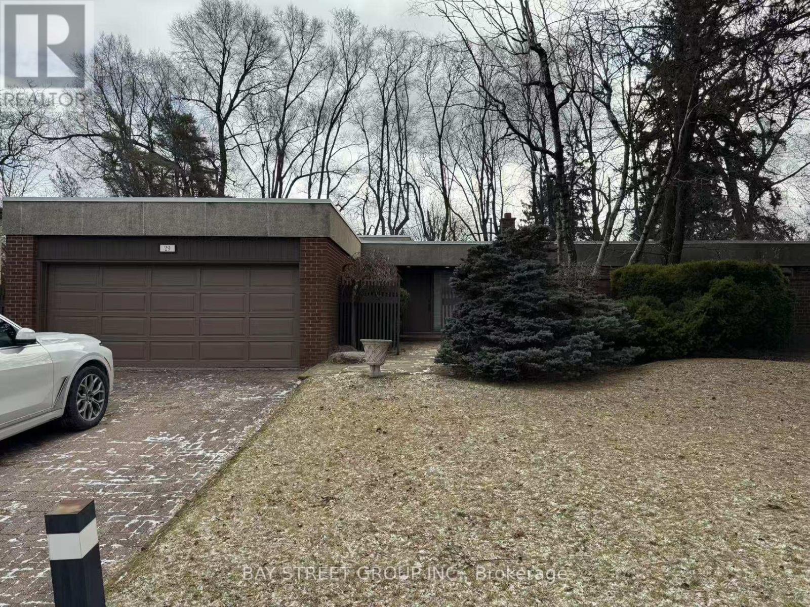 29 SUNCREST DRIVE, Toronto, Ontario
