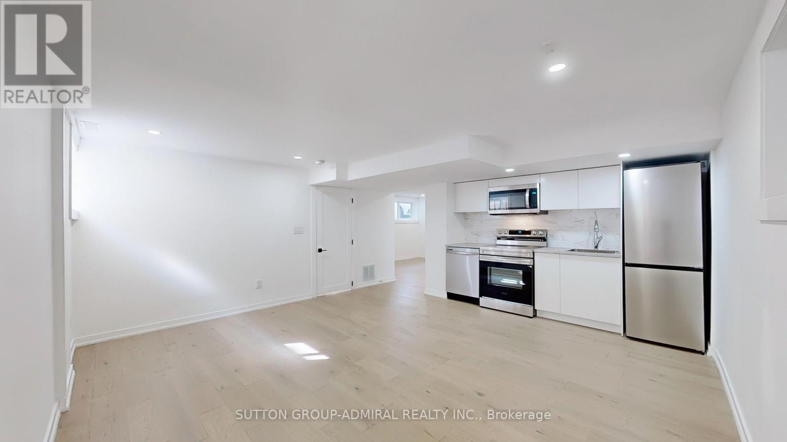 Basement 2 - 118 Clifton Avenue, Toronto, Ontario  M3H 4L3 - Photo 3 - C12105461