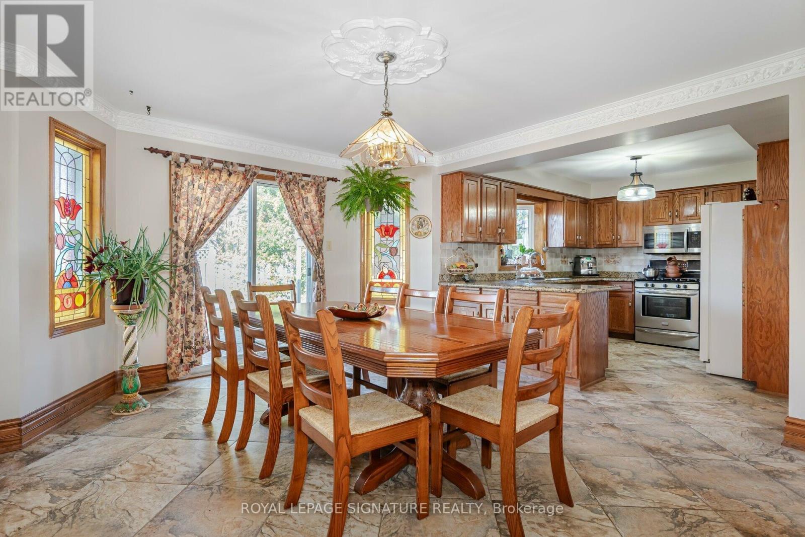 100 Gas Light Crescent, Vaughan, Ontario  L4L 8G1 - Photo 16 - N12105333