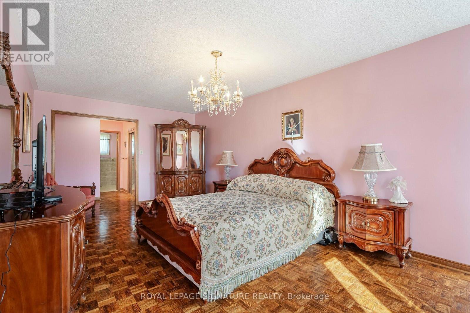 100 Gas Light Crescent, Vaughan, Ontario  L4L 8G1 - Photo 25 - N12105333