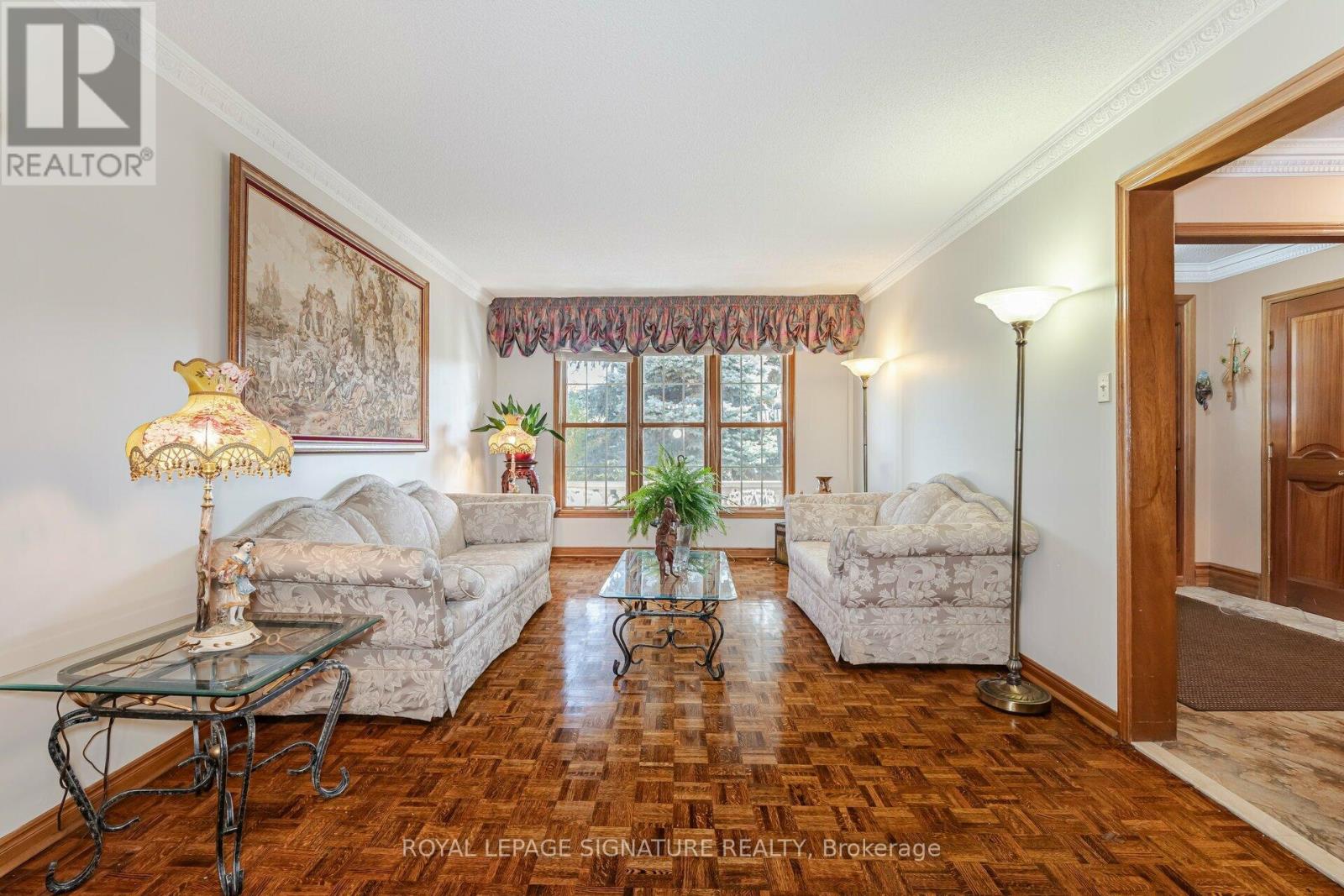 100 Gas Light Crescent, Vaughan, Ontario  L4L 8G1 - Photo 9 - N12105333