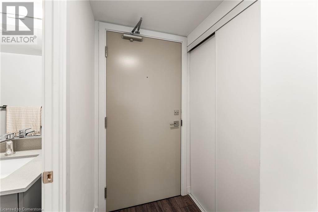 1117 Cooke Boulevard Unit# A311, Burlington, Ontario  L7T 0C6 - Photo 5 - 40721661