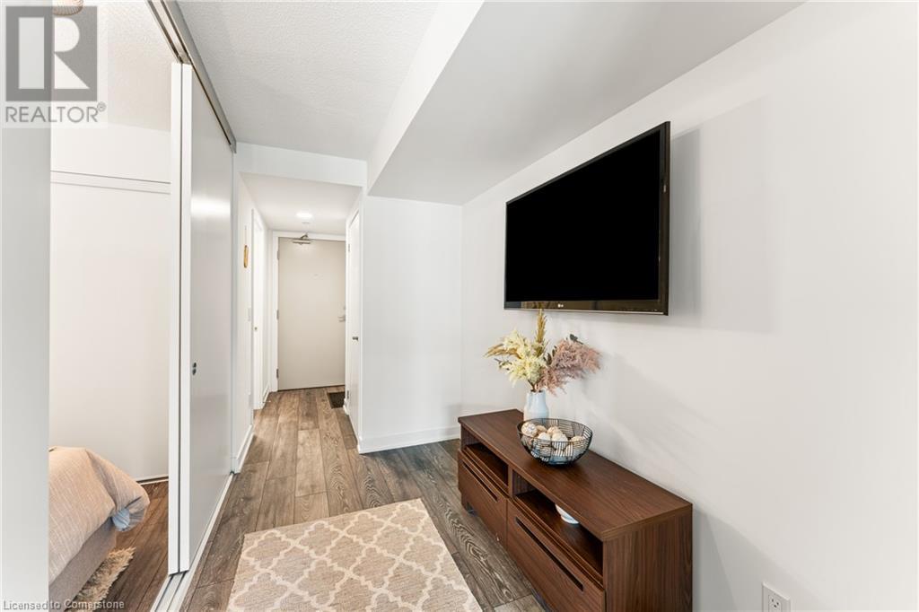 1117 Cooke Boulevard Unit# A311, Burlington, Ontario  L7T 0C6 - Photo 8 - 40721661