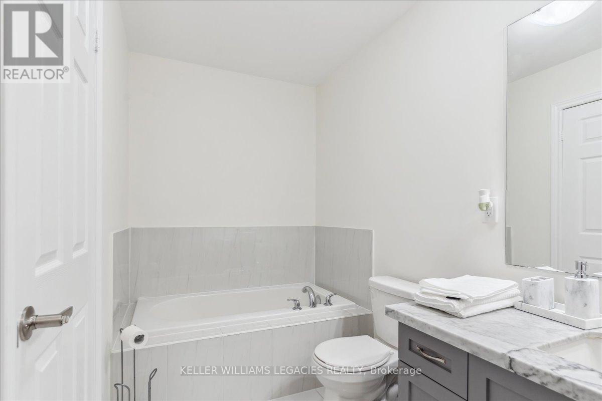 69 Doris Pawley Crescent, Caledon, Ontario  L7C 4E7 - Photo 15 - W12105331