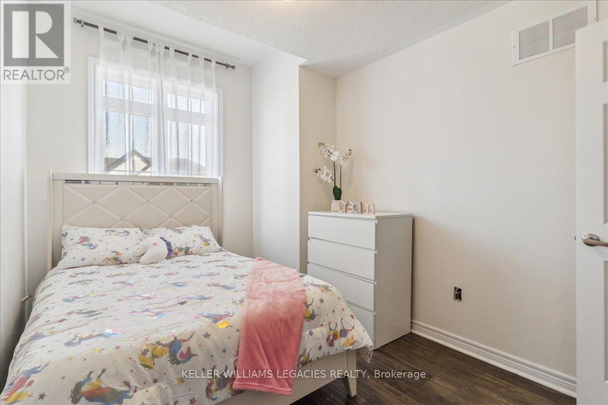 69 Doris Pawley Crescent, Caledon, Ontario  L7C 4E7 - Photo 16 - W12105331