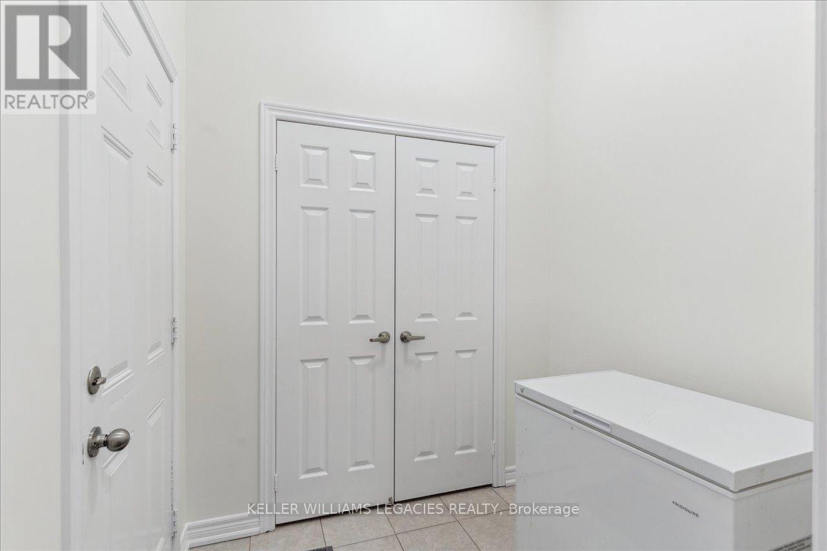 69 Doris Pawley Crescent, Caledon, Ontario  L7C 4E7 - Photo 27 - W12105331