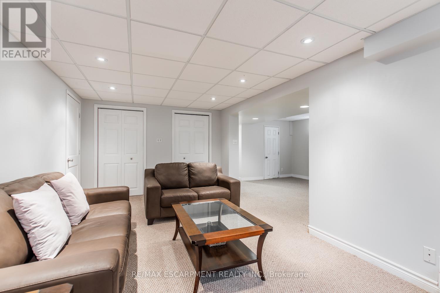 961 Shadeland Avenue, Burlington, Ontario  L7T 2M4 - Photo 24 - W12105375