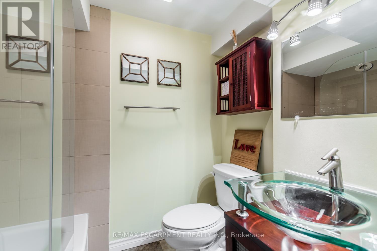 961 Shadeland Avenue, Burlington, Ontario  L7T 2M4 - Photo 27 - W12105375