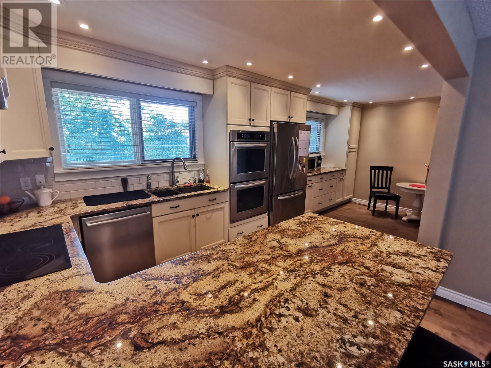 Property at 314 Dore WAY image 4