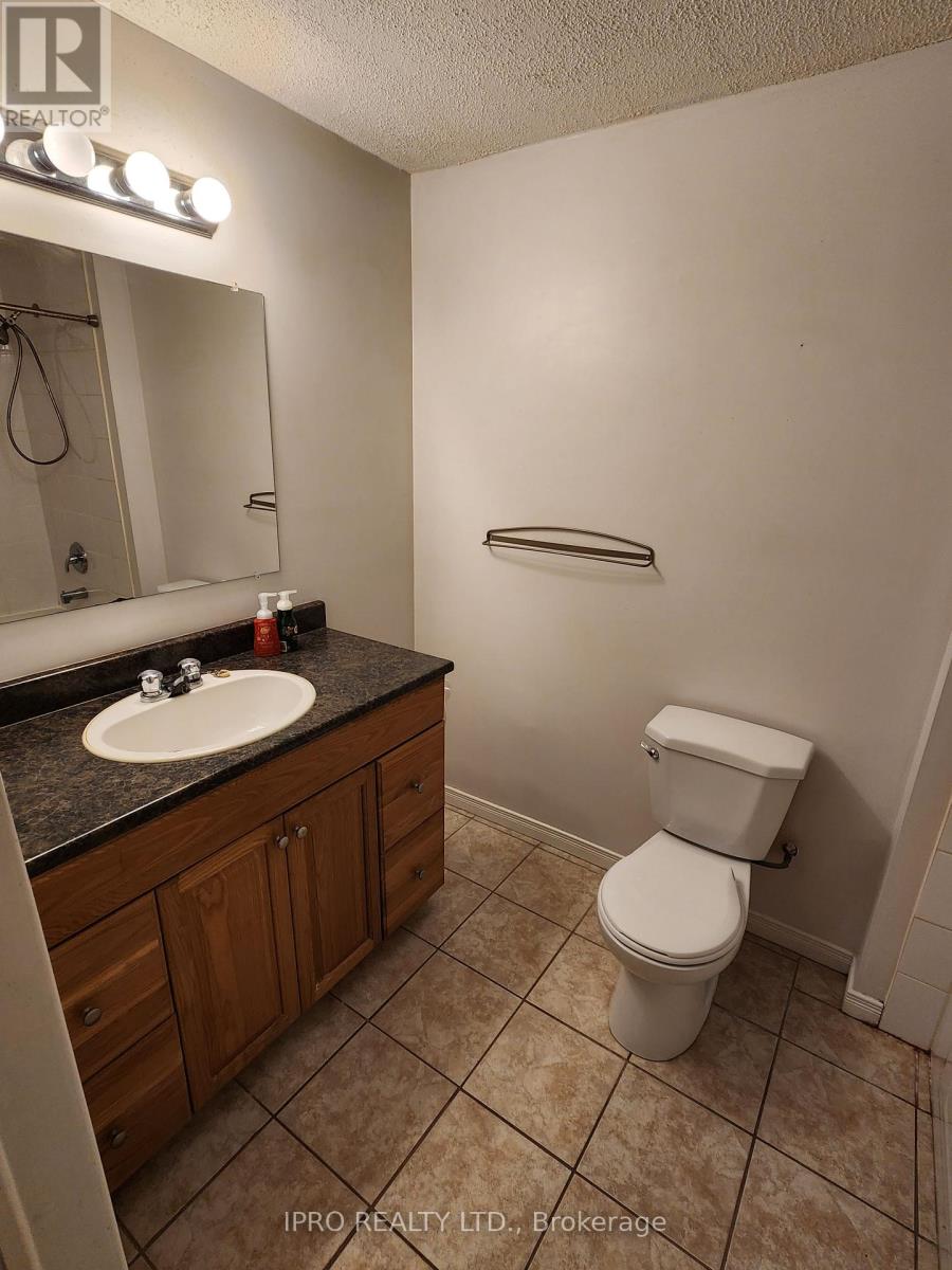 276 Watson Parkway N, Guelph, Ontario  N1E 7J5 - Photo 18 - X12105392