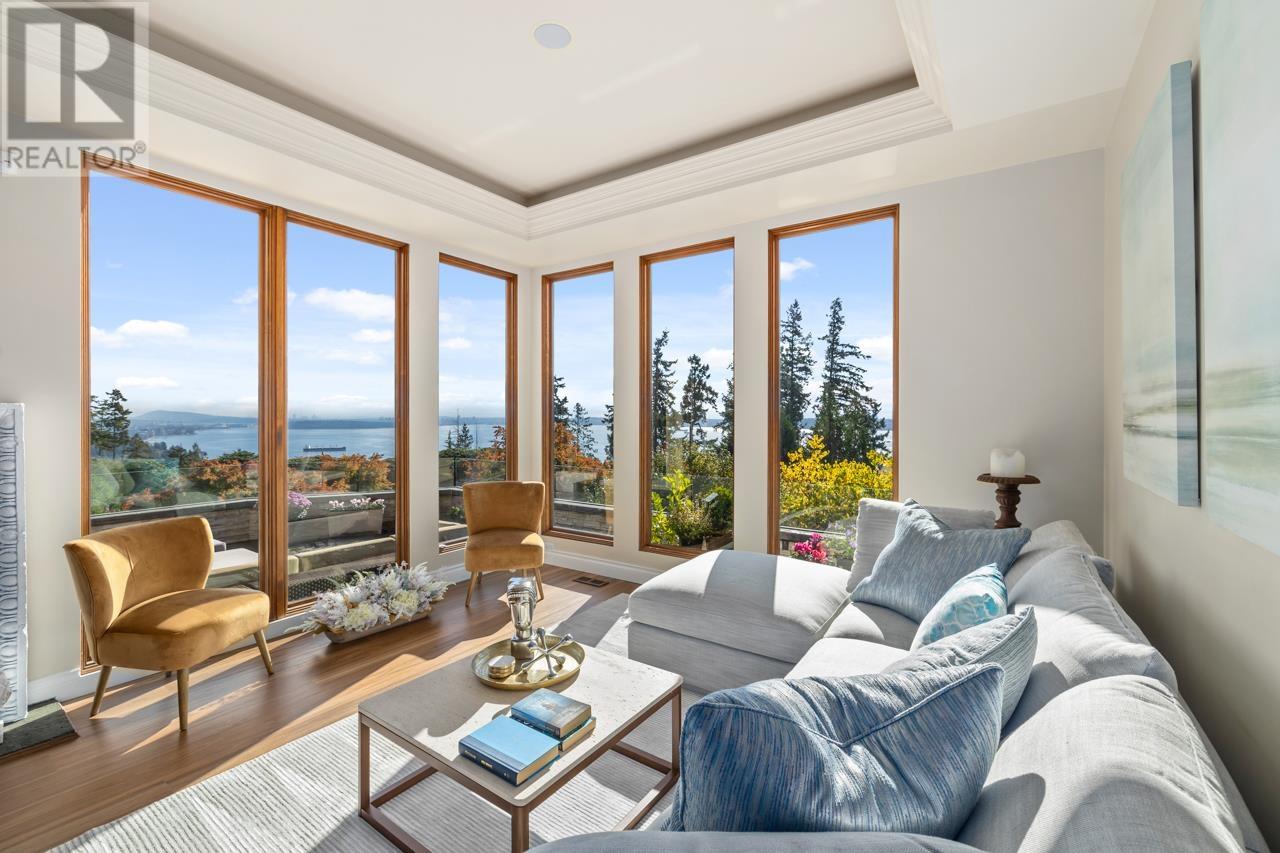 5401 West Vista Court, West Vancouver, British Columbia  V7W 3G8 - Photo 4 - R2994500