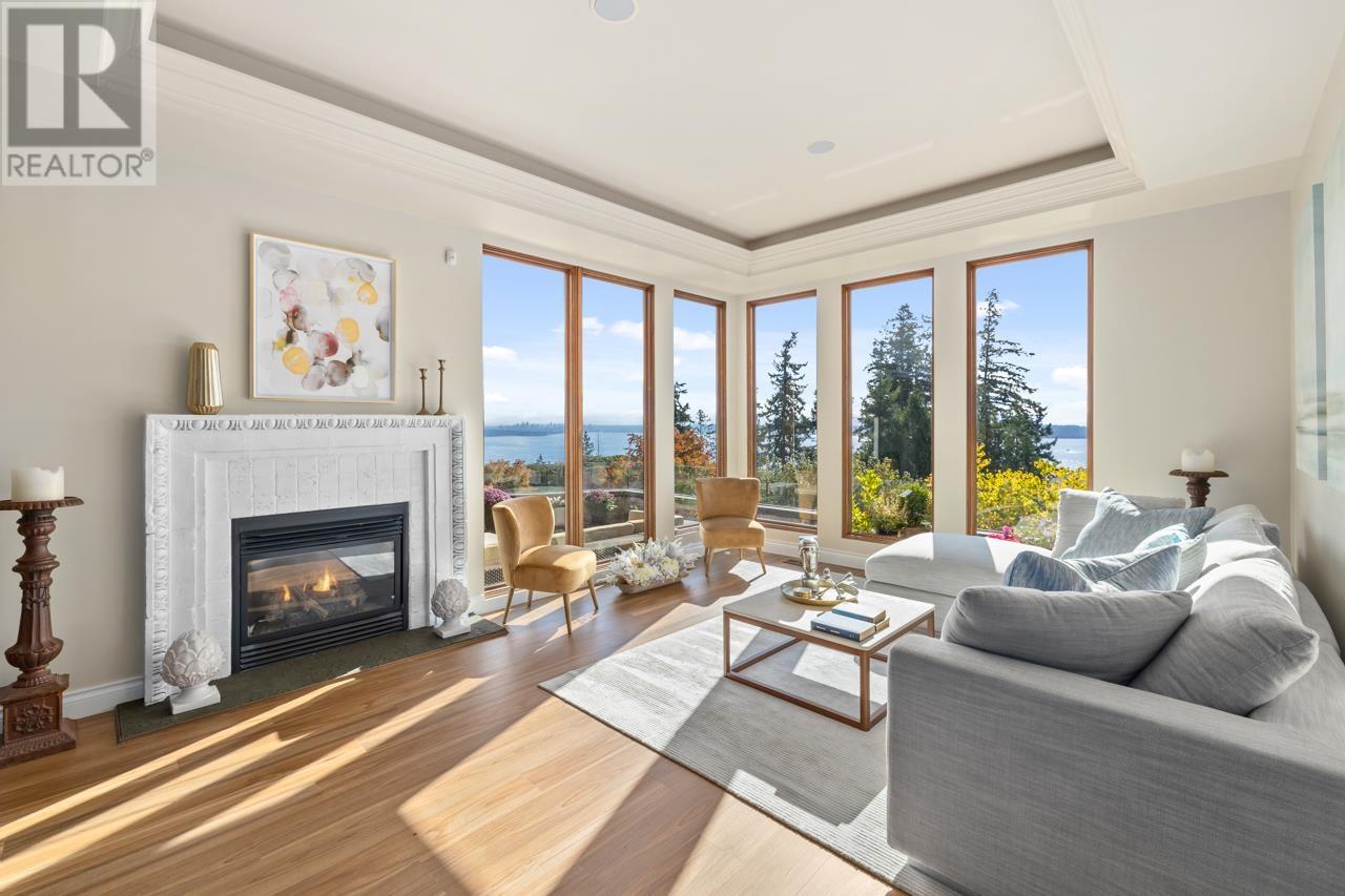 5401 West Vista Court, West Vancouver, British Columbia  V7W 3G8 - Photo 3 - R2994500