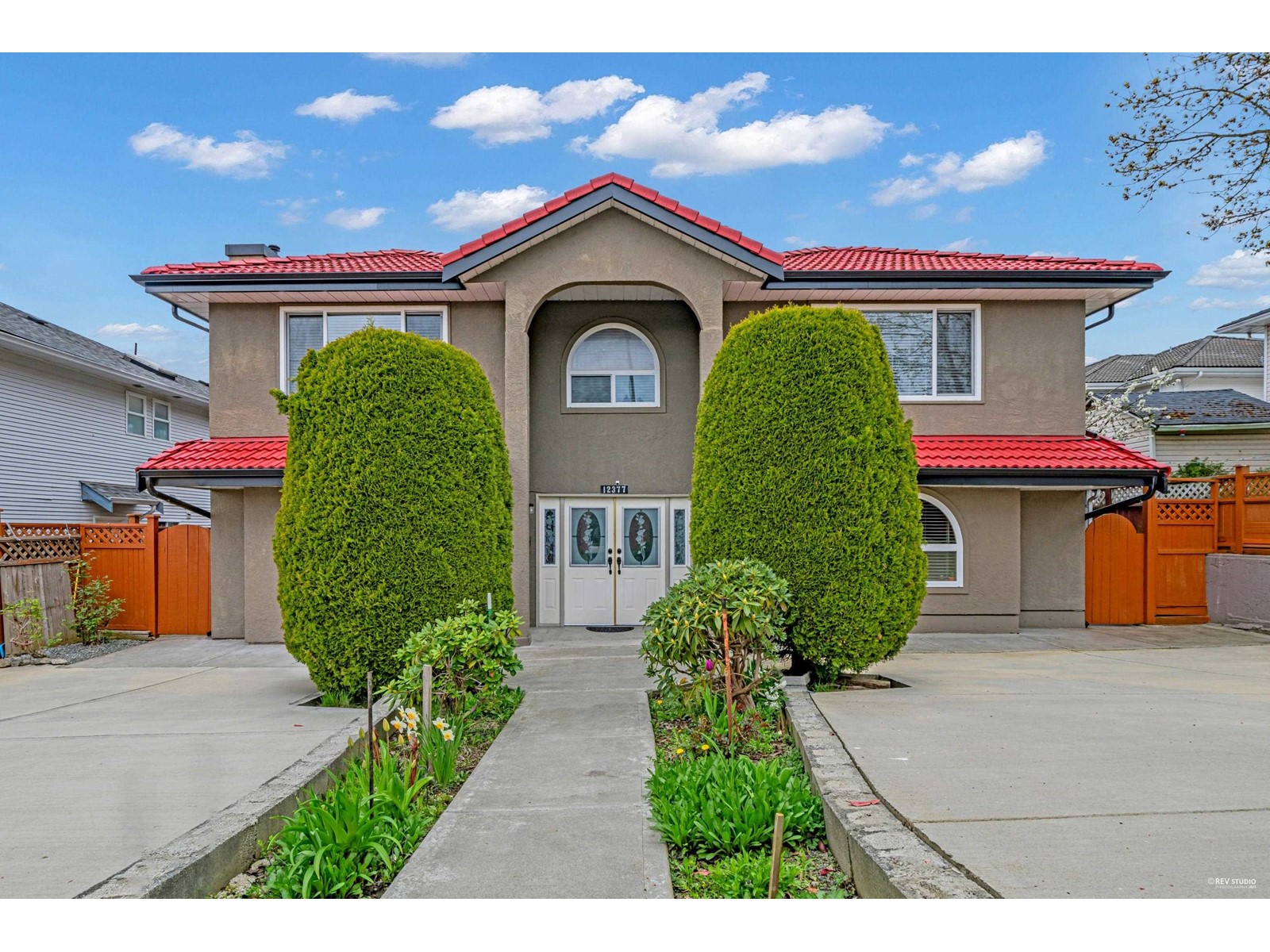 12377 64 Avenue, Surrey, British Columbia  V3W 1W6 - Photo 1 - R2994488