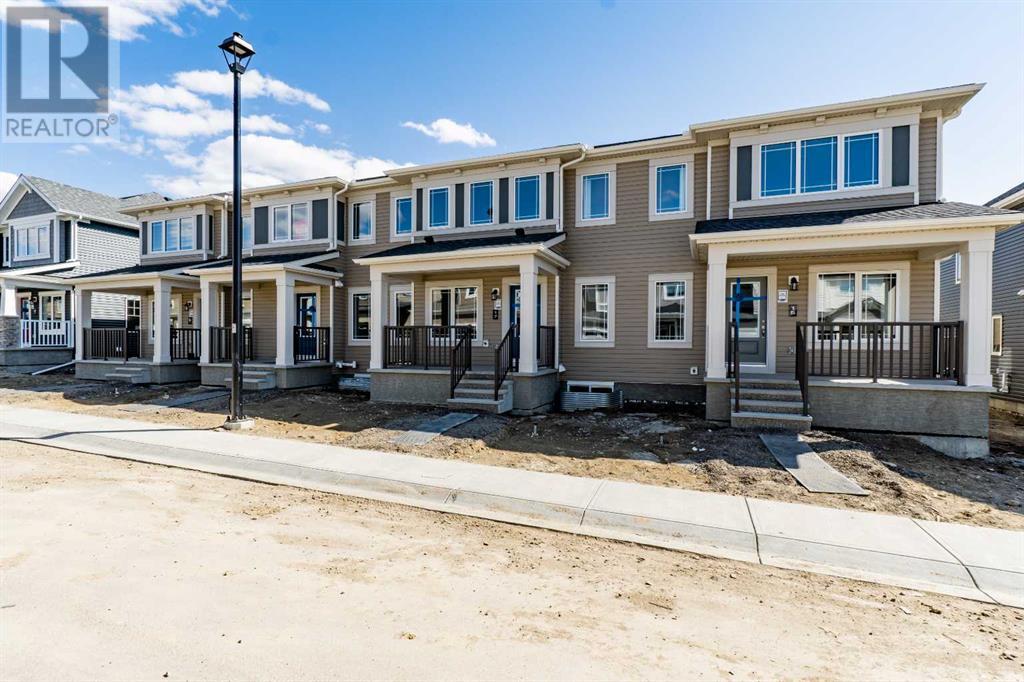 17 Southwinds Link Sw, Airdrie, Alberta  T4B 5L5 - Photo 2 - A2215008
