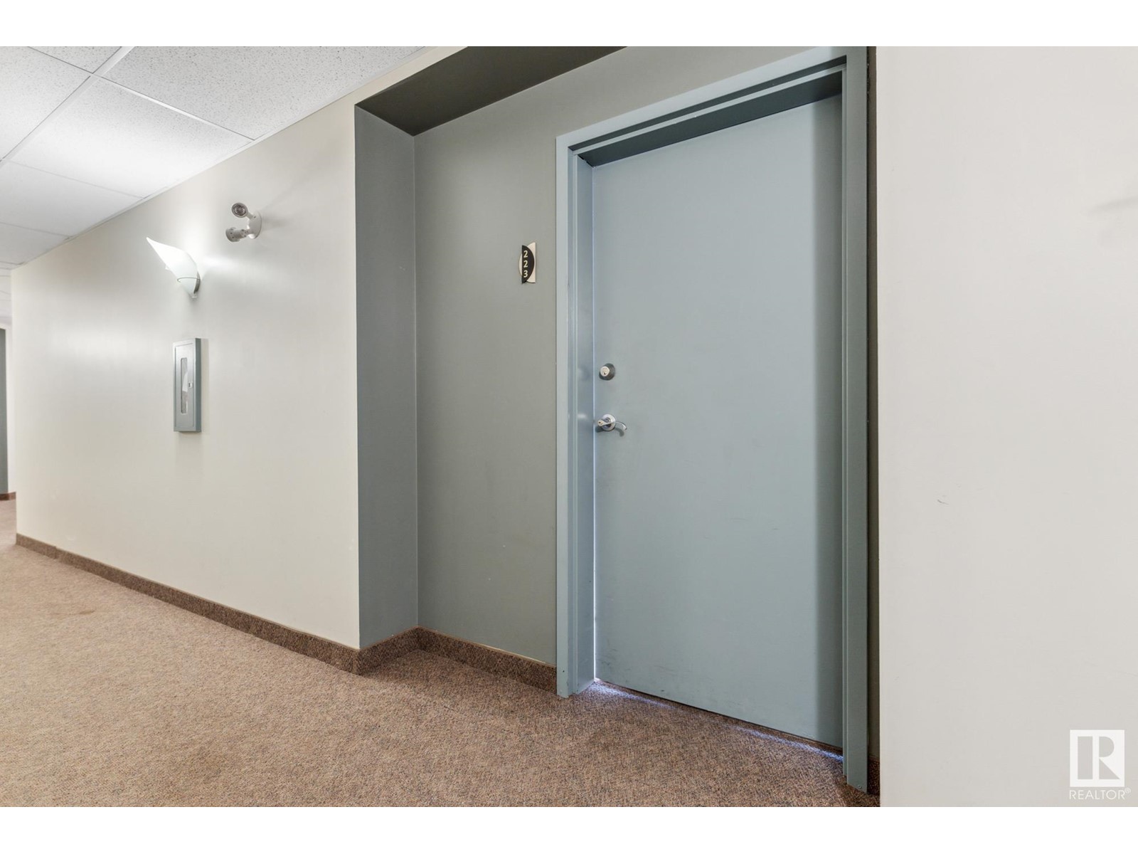 Property at #223 4312 139 AV NW image 3