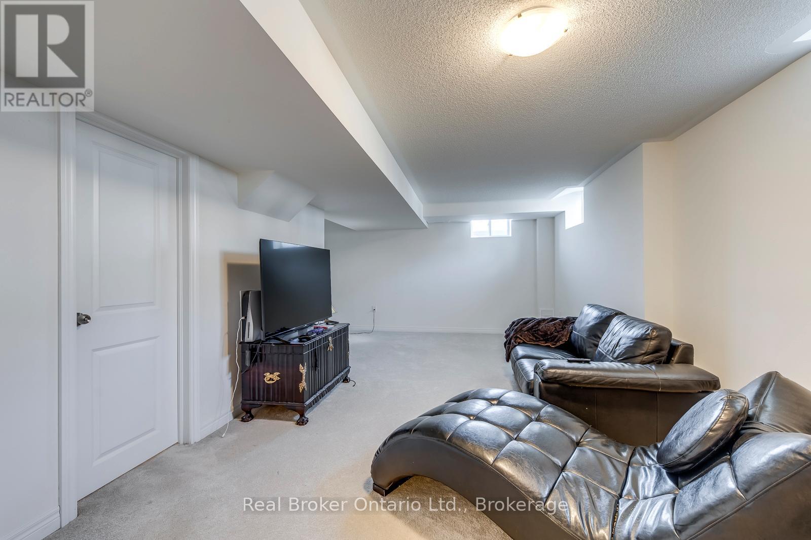 3131 Goodyear Road, Burlington, Ontario  L7M 0Z9 - Photo 18 - W12105471