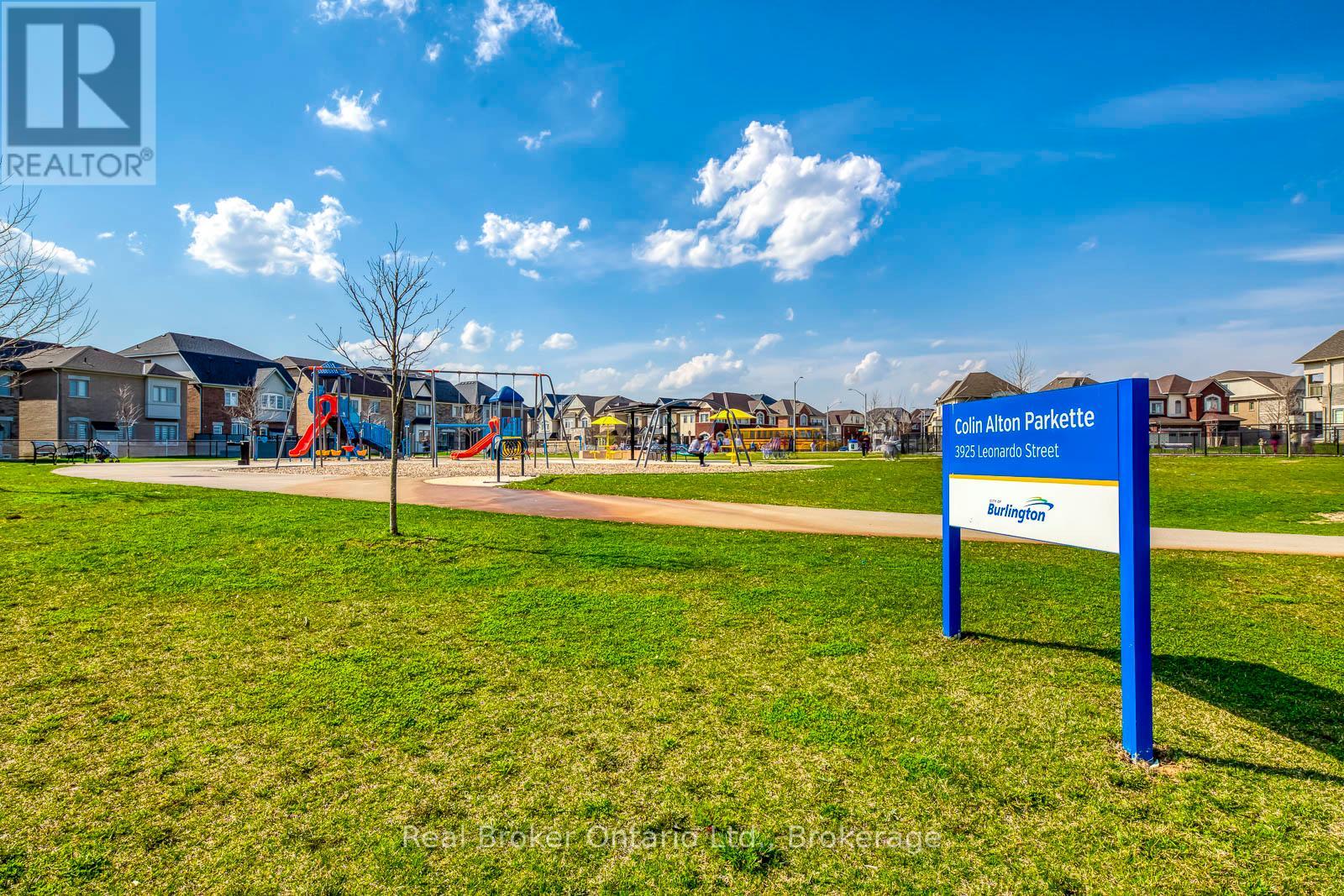 3131 Goodyear Road, Burlington, Ontario  L7M 0Z9 - Photo 2 - W12105471