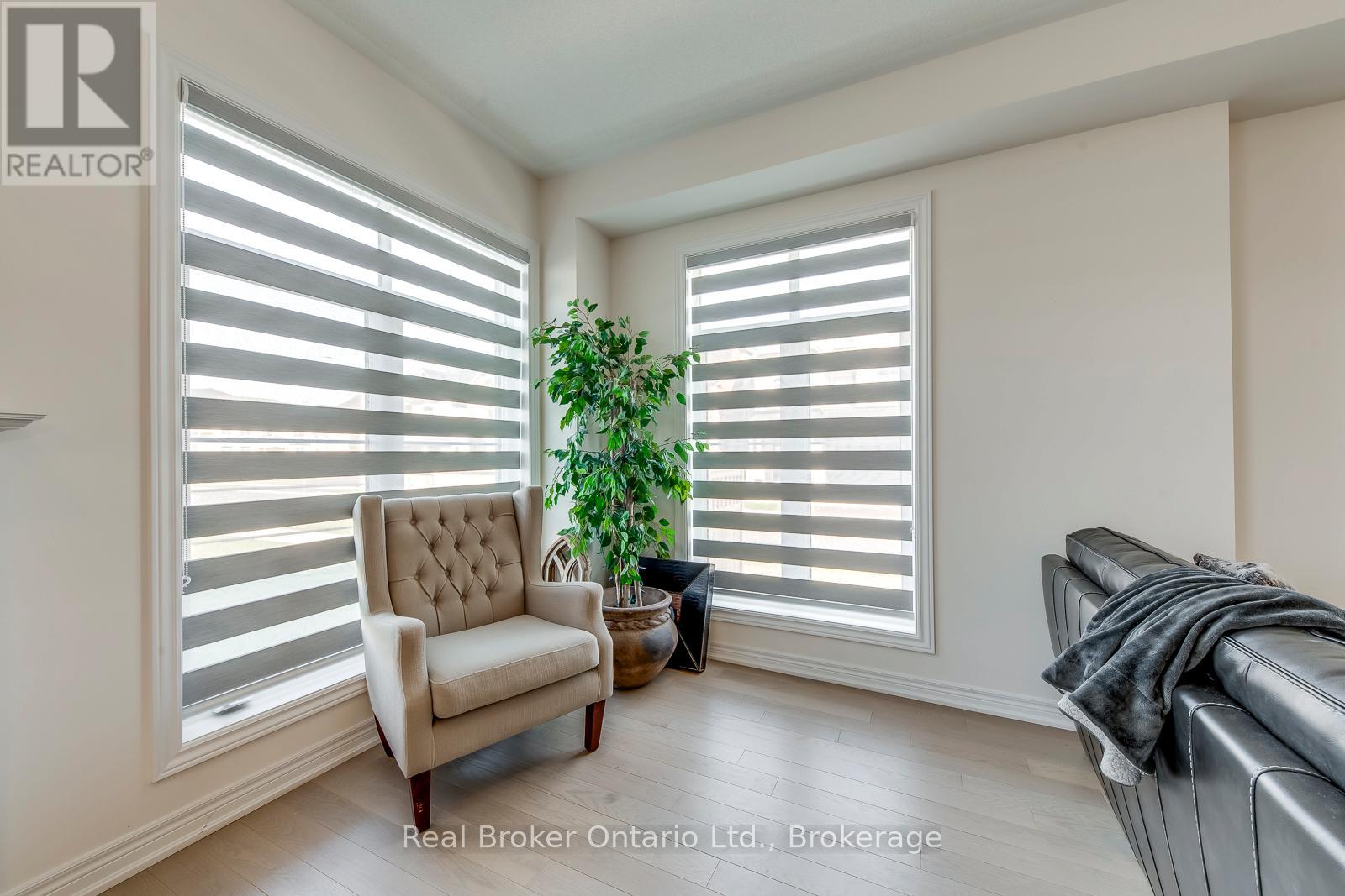 3131 Goodyear Road, Burlington, Ontario  L7M 0Z9 - Photo 6 - W12105471